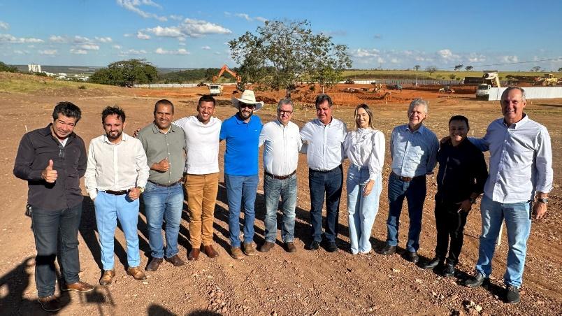 Visita Avalia Andamento das Obras do Polo Tecnológico CNI: Investimento de R$ 240 Milhões em Desenvolvimento, Emprego e Tecnologia