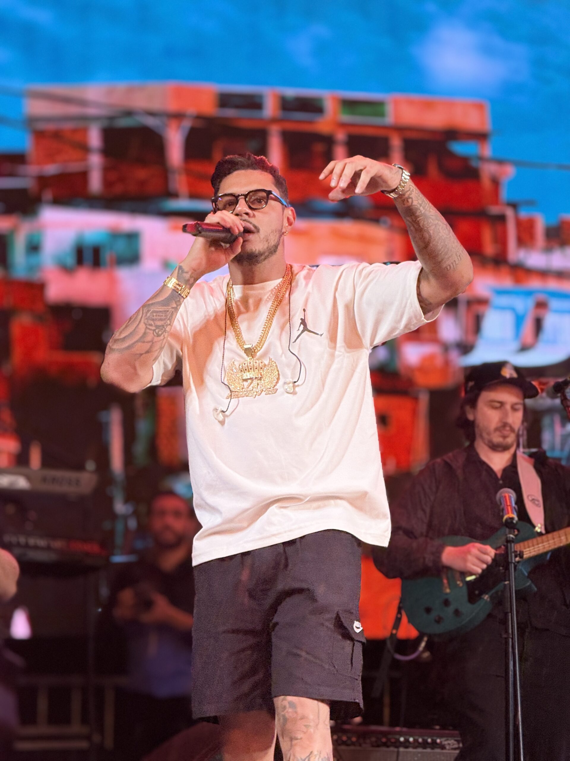 O bom filho à casa torna: Hungria emociona Cidade Ocidental em show histórico de aniversário